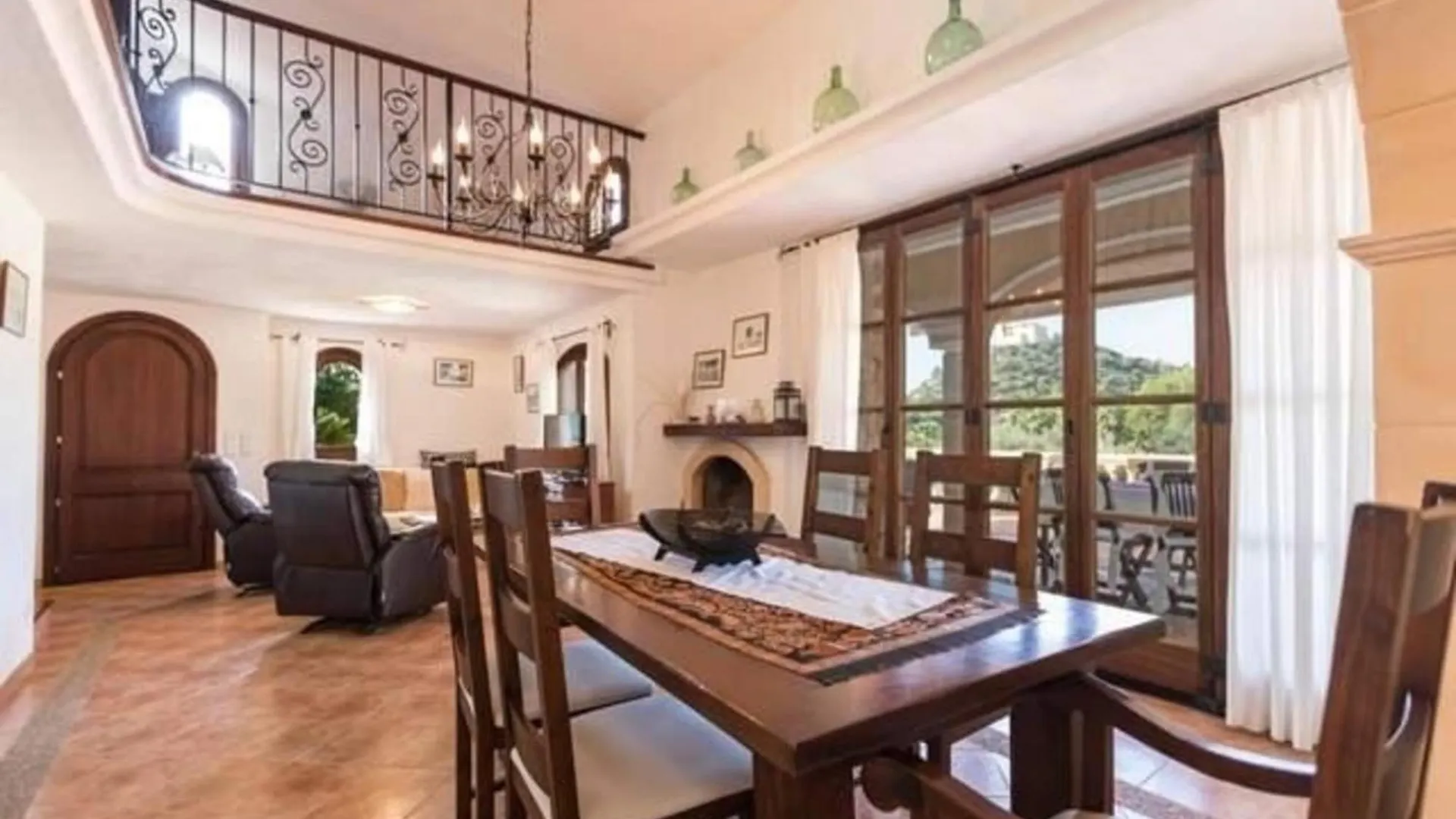 Schoenes Ferienhaus In Arta Mit Privatem Pool