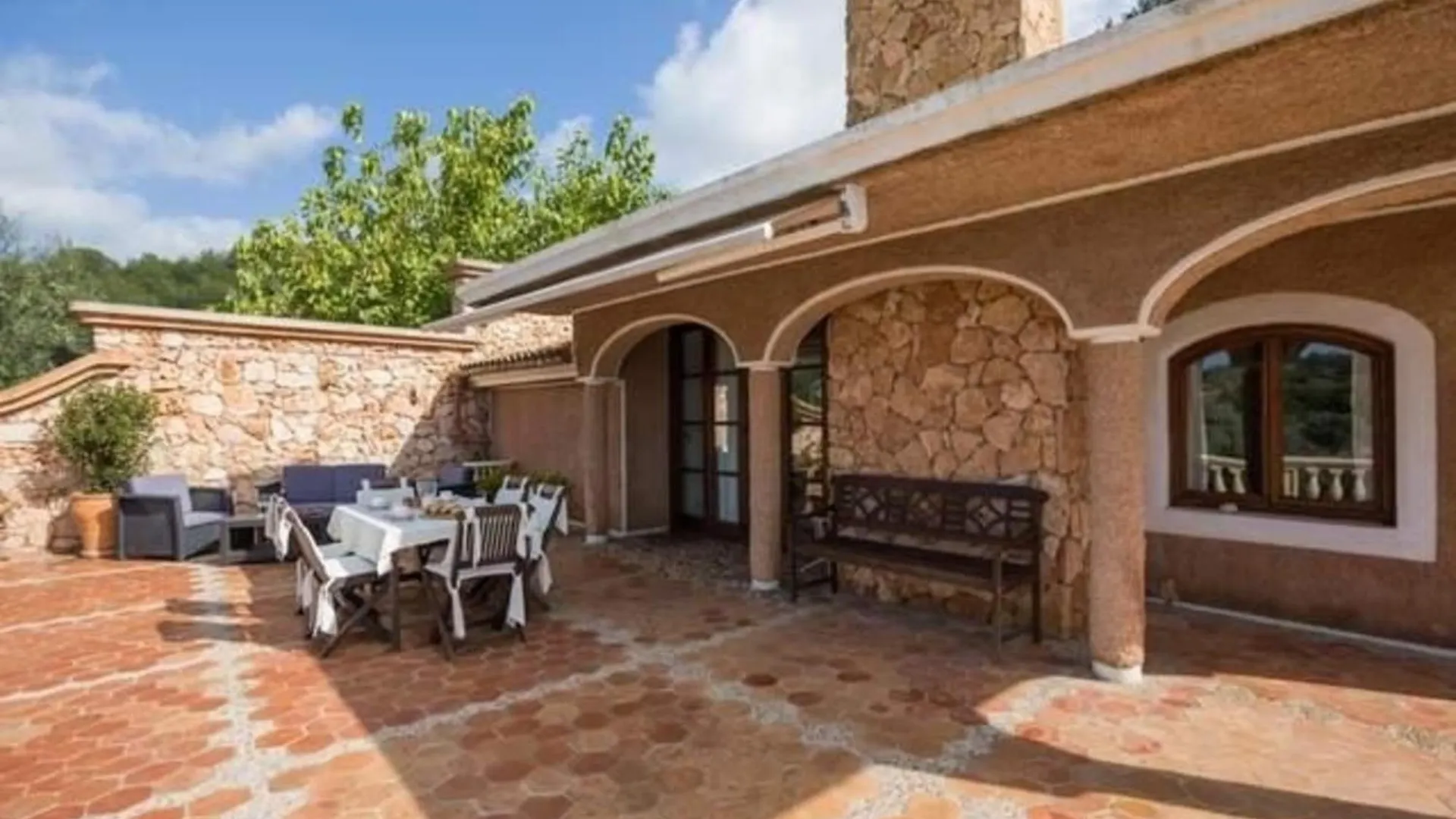 Schoenes Ferienhaus In Arta Mit Privatem Pool